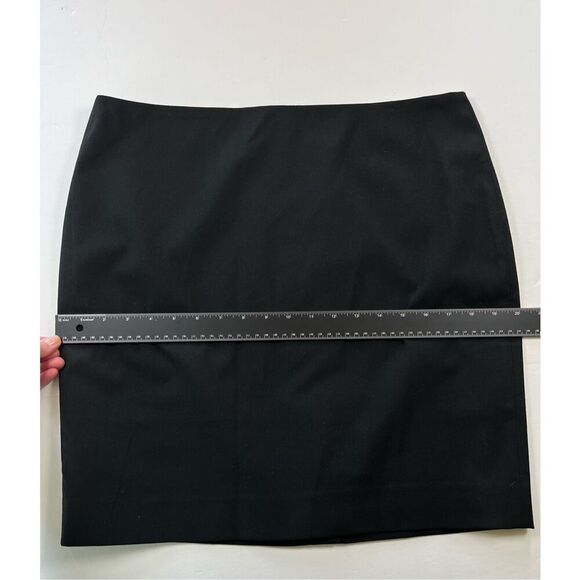 NEW Banana Republic Classic Pencil Skirt Lined Closet Staple Black Size 12 - Picture 8 of 9